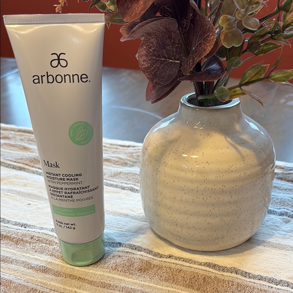 Arbonne Instant Cooling Moisture Mask